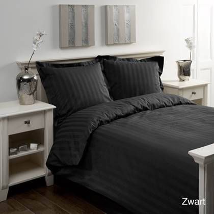 Papillon Uni Satin Dekbedovertrek 2 persoons(200x200/220 Cm + 2 Slopen )