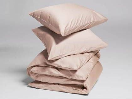 Yumeko Dekbedovertrekset van biologisch katoensatijn 300TC inclusief kussenslopen