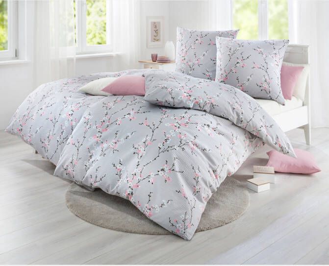 Bedtextiel in zilvergrijs van Janine